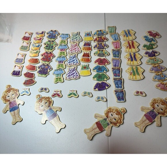 Wooden Magnetic Dress Up Dolls 67 Pieces Clothes 4 Dolls Homeschool Busy Work - Picture 1 of 7